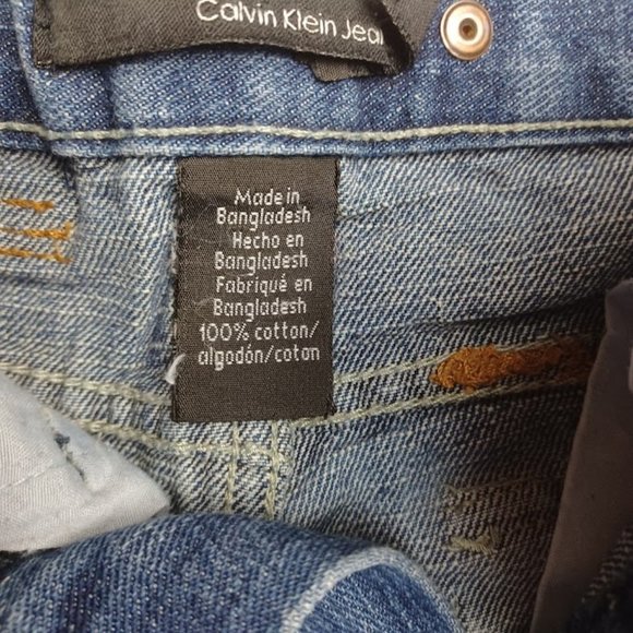 Calvin Klein Jeans -  Boy's Size 4T  -  Bootcut Leg - Distressed - EUC - Picture 4 of 10